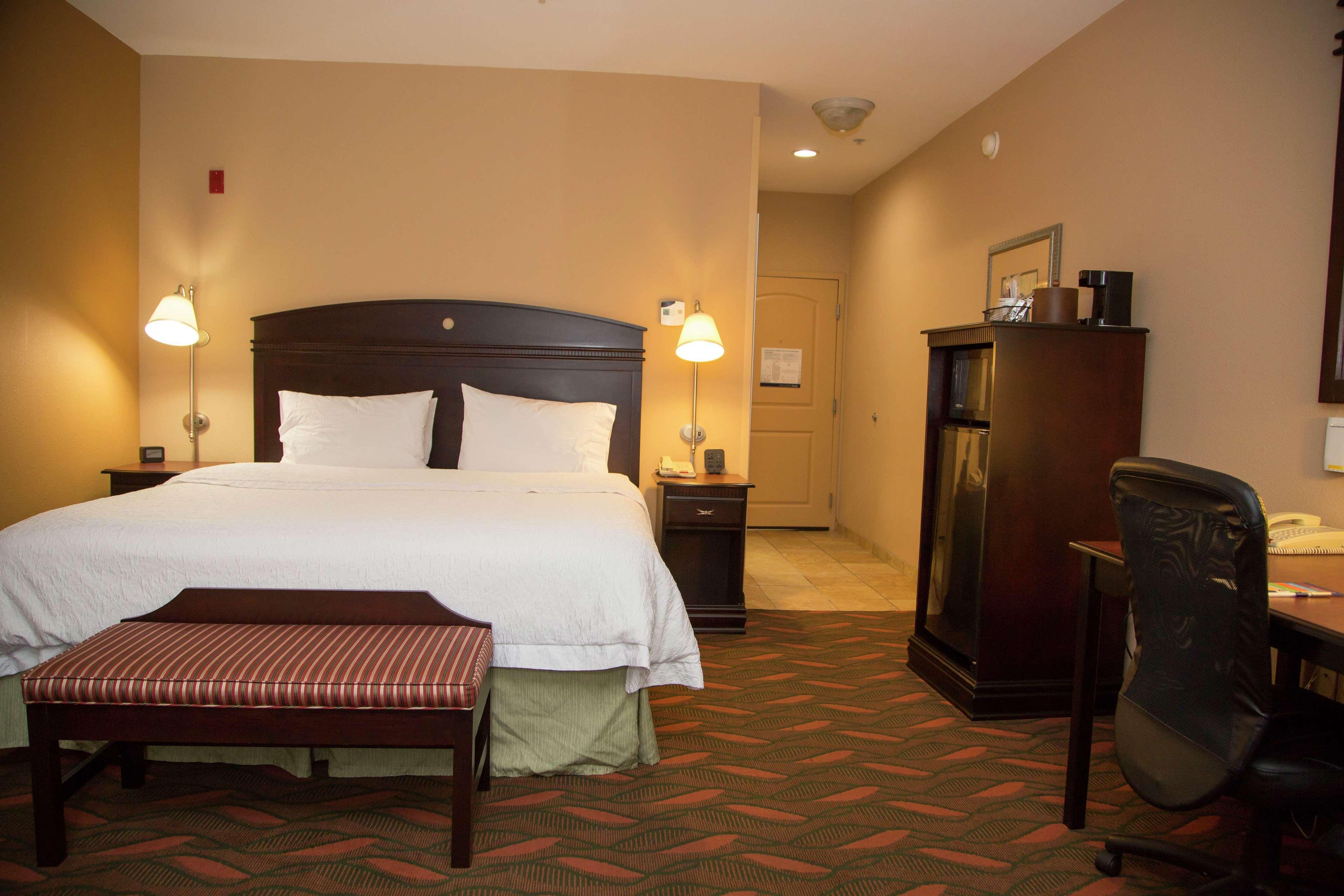 Hotel Hampton & Houston 3*
